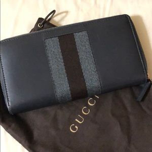 Authentic Gucci wallet